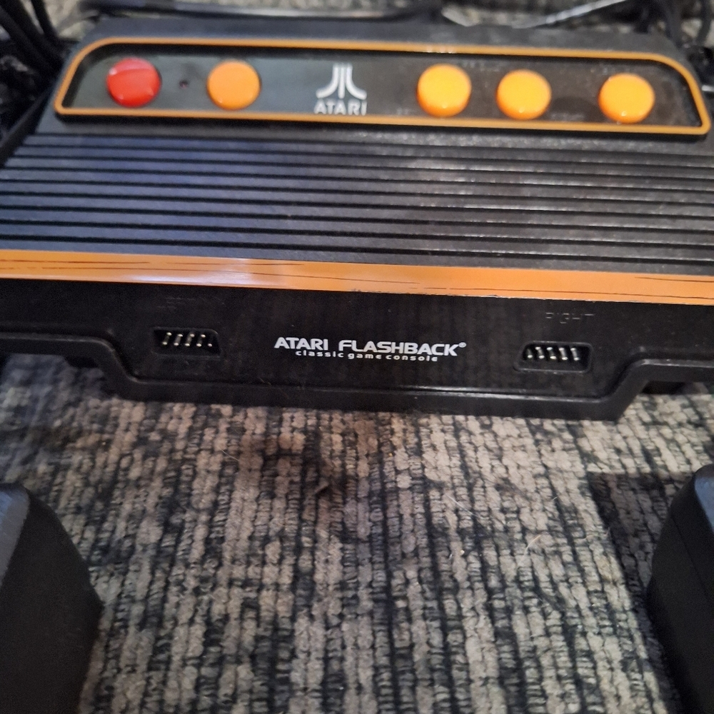 Atari Flashback Video Game System - Picture 3 of 3